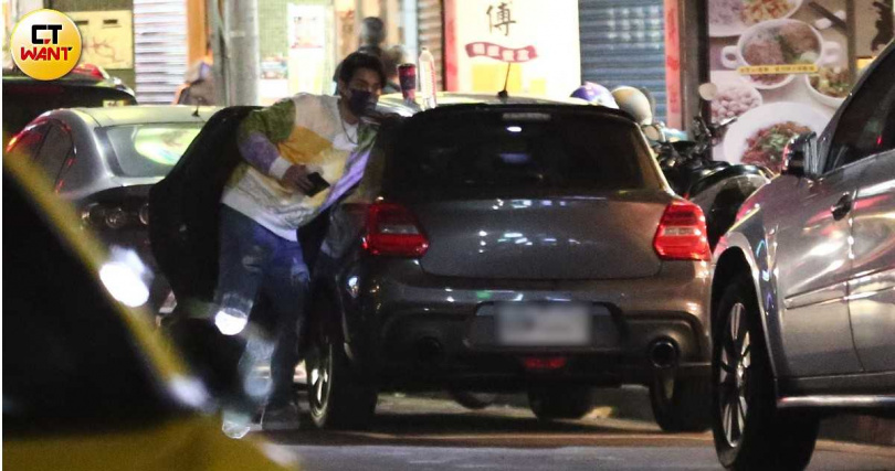 上月23日本刊也曾目擊李唯楓正在停車。（圖／本刊攝影組）