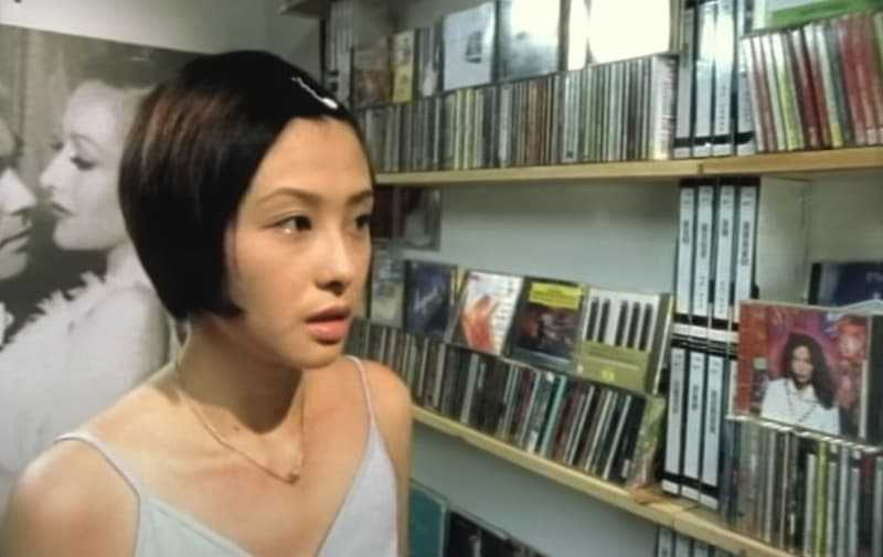 蕭淑慎當年在〈勇氣〉MV中詮釋情竇初開的高中女生，讓她一炮而紅。（圖／翻攝自網路）